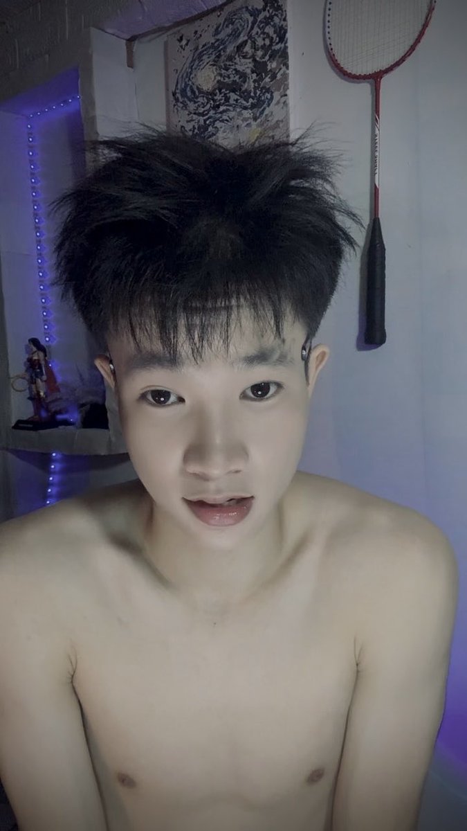 Em êu chị:))