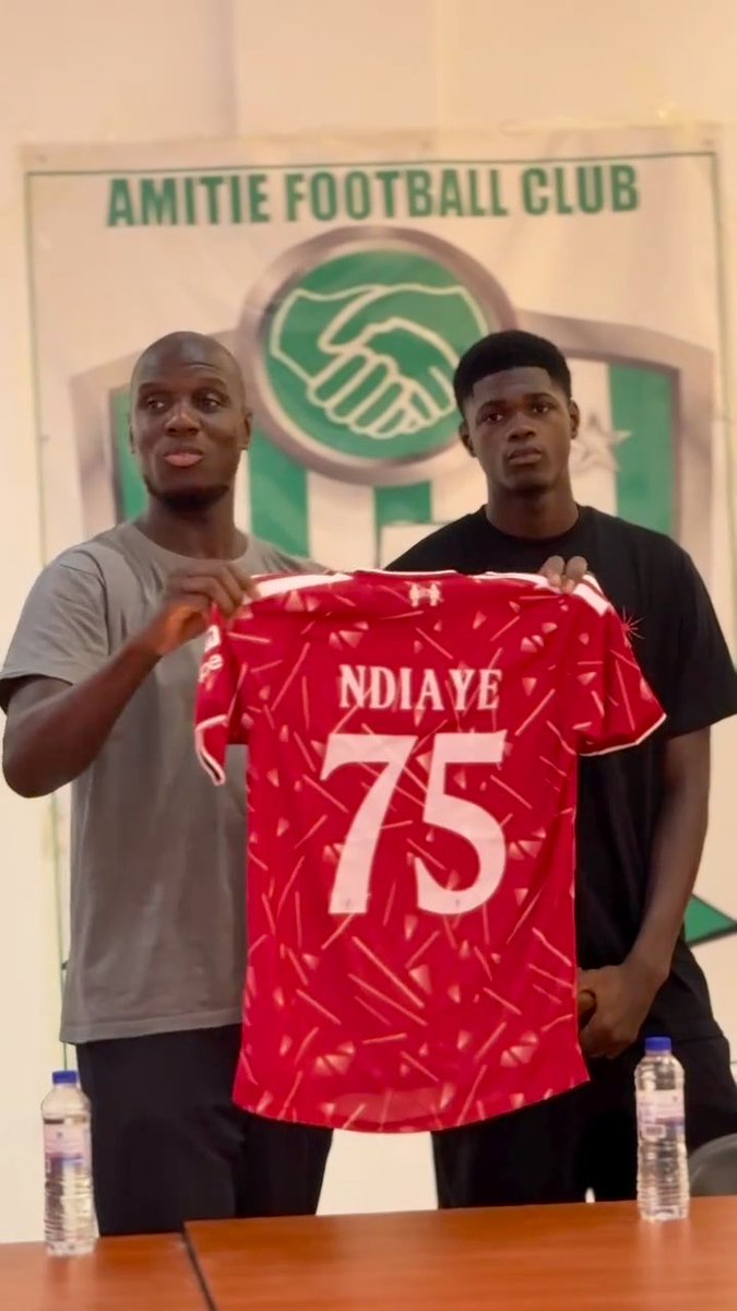 Mor Talla Ndiaye recently visited his previous club 🇸🇳❤️ 🎥 Amitié Football Club