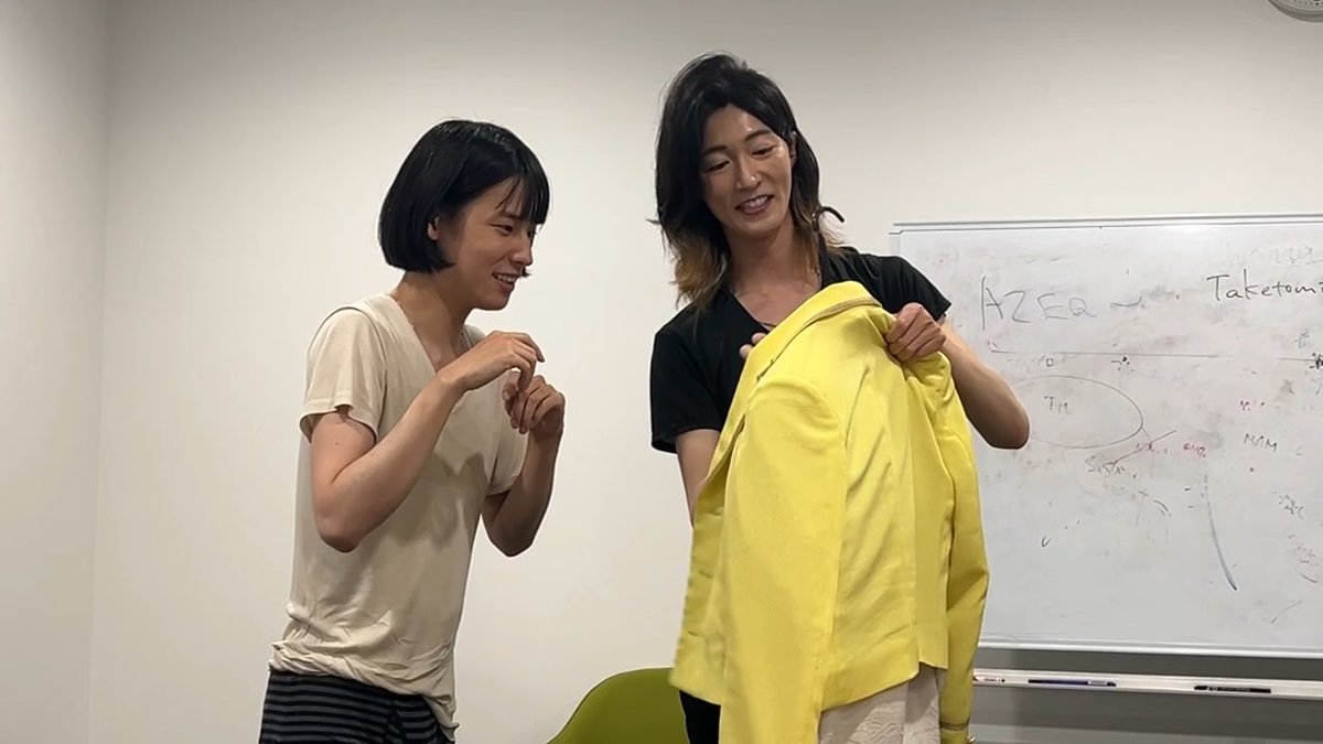 遠いから、行けないけど、 ほんとは見られないのに、 今じゃないのに、画面なのに、 リアリティないはずなのに、 なんかそこにいるような気持ちになれるのはSNSのいいところよね😊 #モナキ