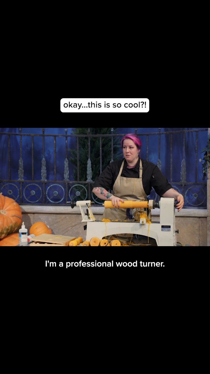 Class is in session, folks! We could watch this ALL DAY ๐ Watch an all-new episode of #HalloweenWars, Sunday at 9|8c.