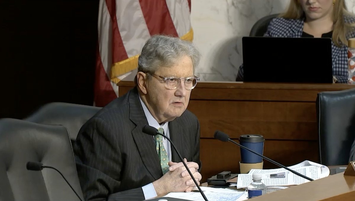 Jack Smith can definitively say he doesn’t believe in the Tooth Fairy. But whether Merrick Garland talked to President Biden about prosecuting President Trump? “I have no idea.” Isn’t that special?