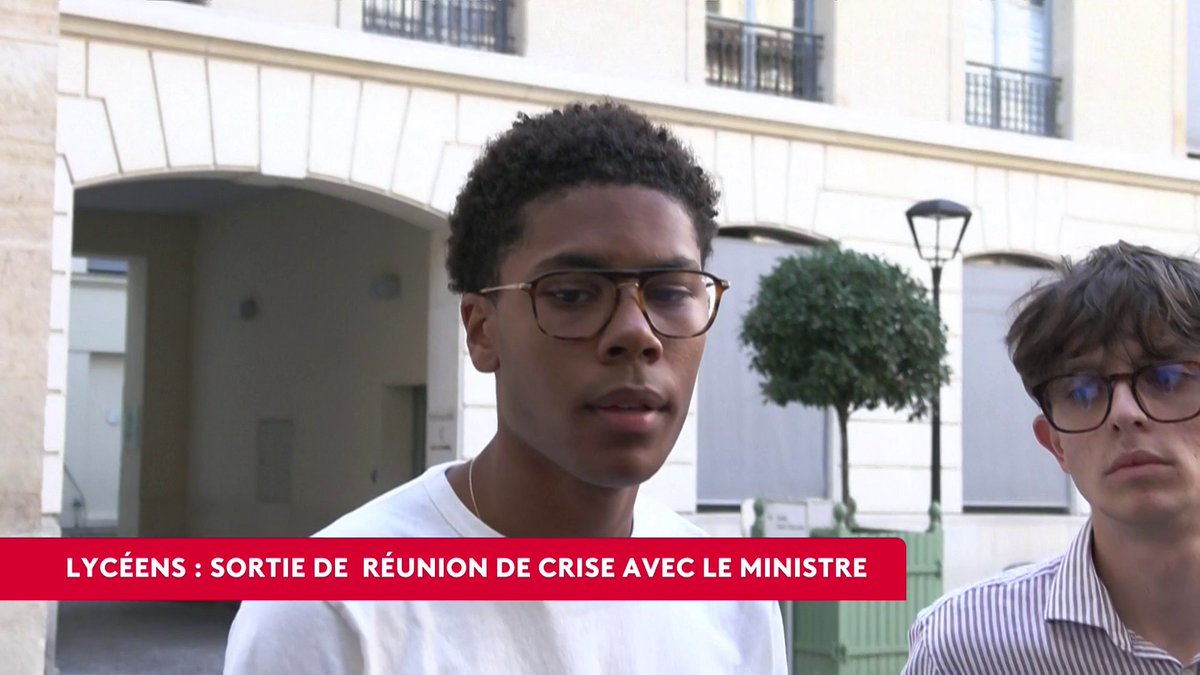 🔴 "Il y a en plus du mouvement lycéen actuel, des violences urbaines desquelles on se désolidarise" explique Nathanaël Combary, de "Renouveau lycéen", à la sortie d'une réunion de crise avec le ministère de l'Education. #canal16
