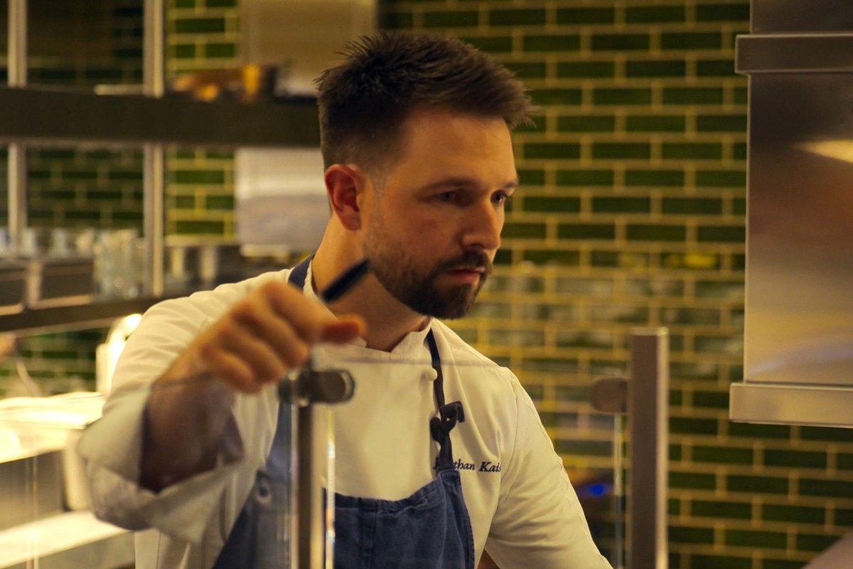 One mistake can cost a restaurant everything. #KnifeEdge: Chasing Michelin Stars — Now Streaming