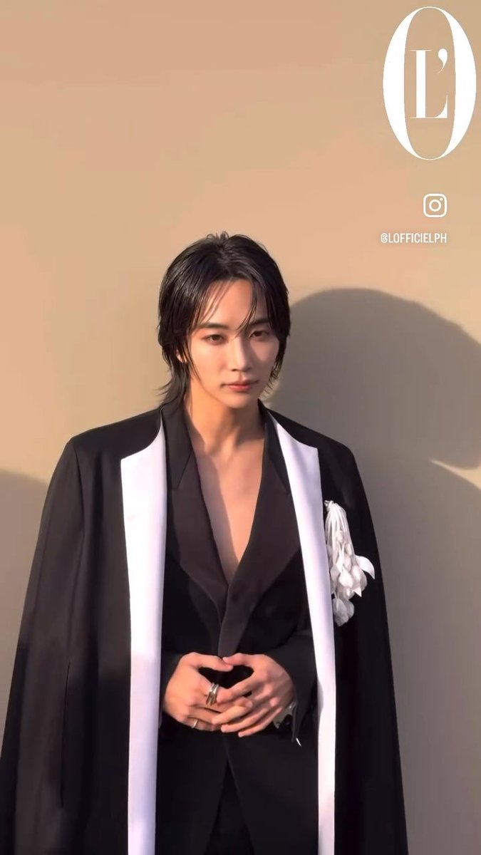 HELLO PHILIPPINES 🇵🇭 Manifesting JxJ in Manila 🙏🏻 JEONGHAN AT GIVENCHY PFW #JEONGHANxGIVENCHY #GivenchySS27 #ParisFashionWeek 세븐틴(SEVENTEEN) Givenchy
