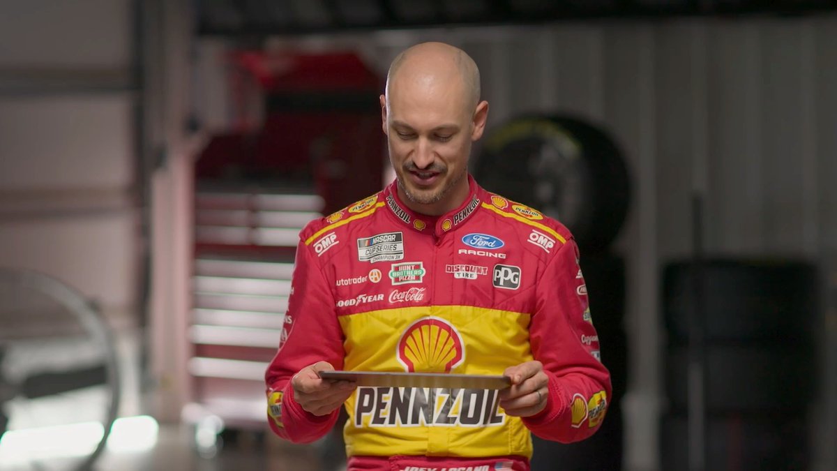 The No. 22 knows how to deliver when it matters most. 🏁 Joey Logano looks to do it again in Las Vegas! 🎰