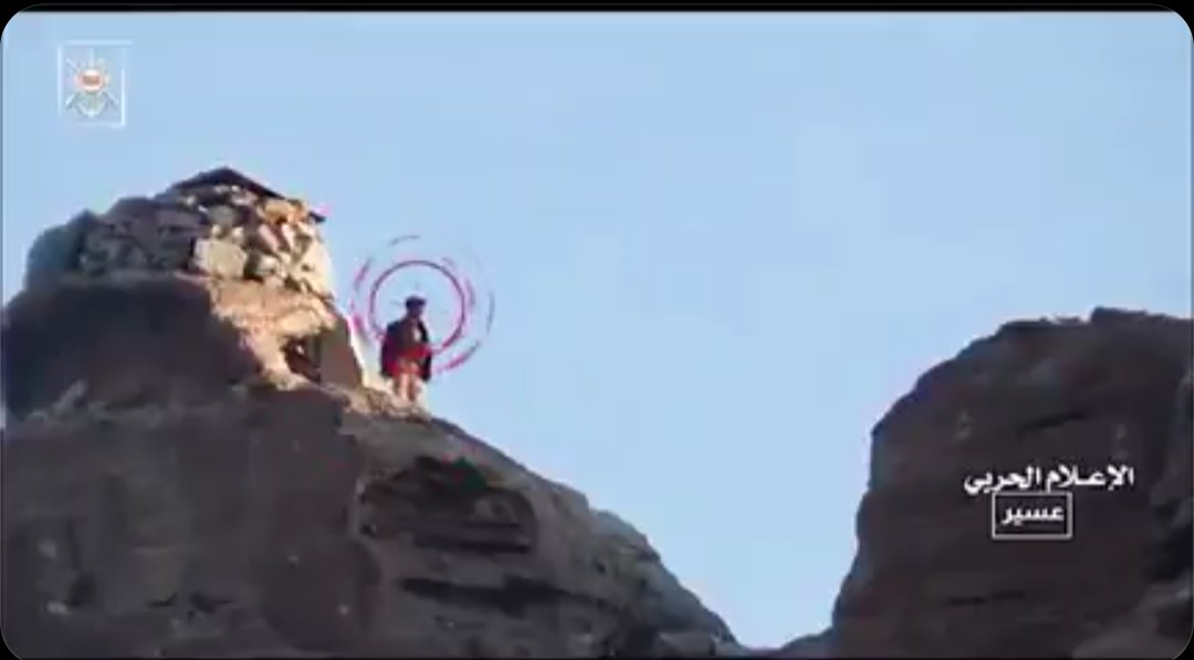 القـ.ـنـ.ـاص اليمني يقتلع عقال الجندي السعودي 👇😂☠️