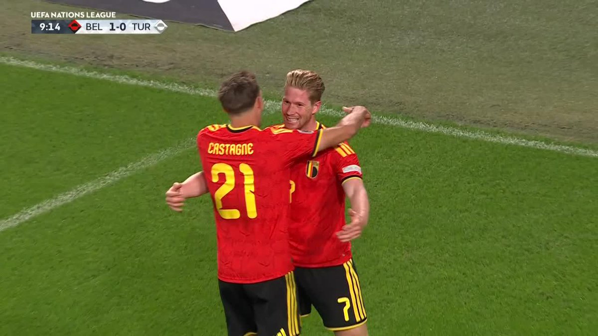 ¿35 AÑOS TIENE? ¡LEYENDA! El inoxidable Kevin De Bruyne armó una jugada TOP y definió de derecha para el 1-0 de Bélgica sobre Turquía. ¡GOLAZO! 📺 Toda la #NationsLeague por ESPN en el Plan Premium de #DisneyPlus