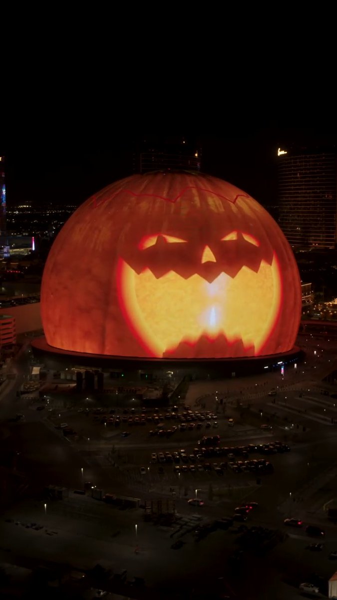 🎃 It's Sphere of Fear season 👻 Every night from 7 PM–3 AM, Exosphere transforms with a curated spooky show playing all night long. Different each week 🌕🕷️