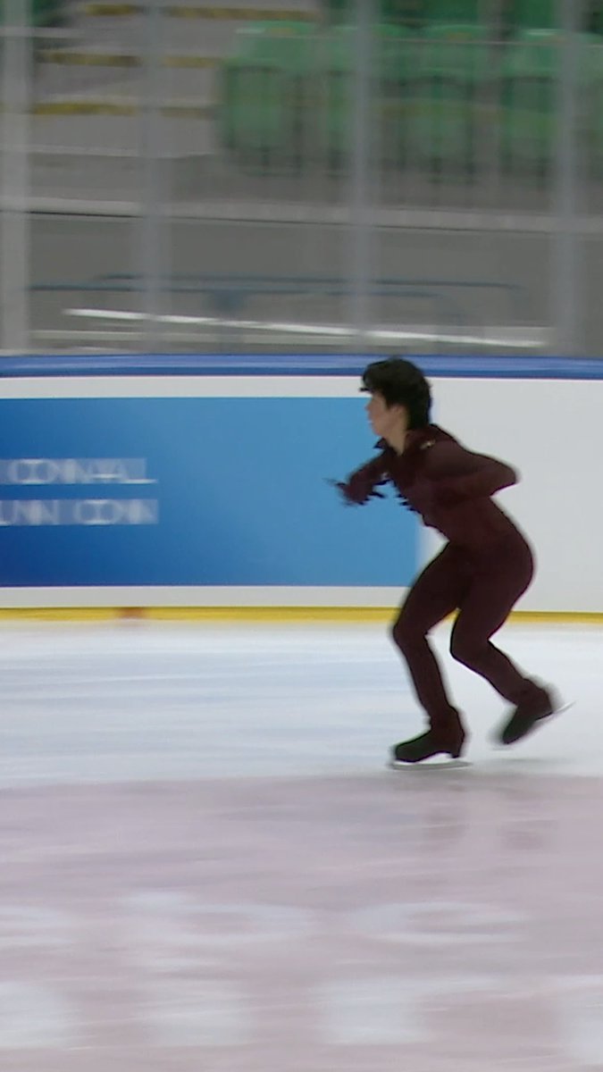 HISTORY MADE 🇹🇭🥇 Hiro Kaewtathip wins Thailand's first ever gold medal on the ISU Junior Grand Prix! From third after the Short Program to the top of the podium in Ljubljana, what a moment 🙌 Drop a 🇹🇭 to celebrate with him 👇 #FigureSkating