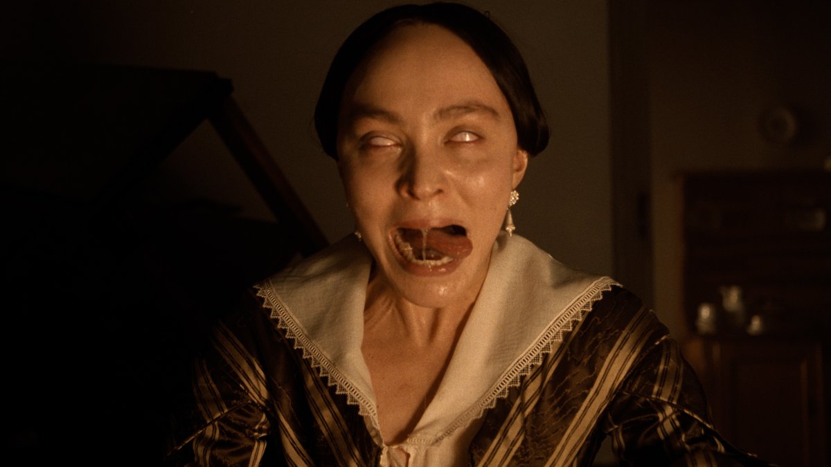 A atuação de Lily-Rose Depp em Nosferatu.