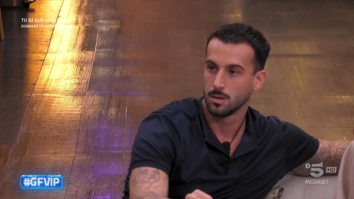 Sul rapporto tra Piera e Roncaccia, Andreas sembra avere le idee piuttosto chiare #GFVIP