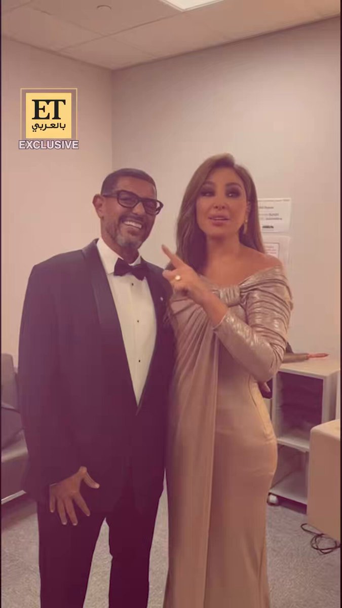 💫 "أكثر شخص بحبه بالعالم".. فيديو حصل عليه ET بالعربي يوثّق لحظة جمعت إليسا بالمايسترو هاني فرحات في كواليس حفلها بالكويت، حيث تولّى قيادة فرقتها، وقدّمت خلال الحفل مجموعة من أغنياتها، بينها "تعبت منك"، "حكايتي معاك" و"كرمالك"🎶 Elissa Hany Farahat | هاني فرحات