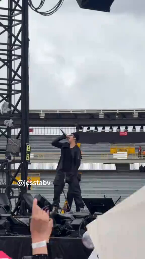 HALLELUJAH!! NAMJOON FOR TODAY'S SOUNDCHECK 😭😭😭😭