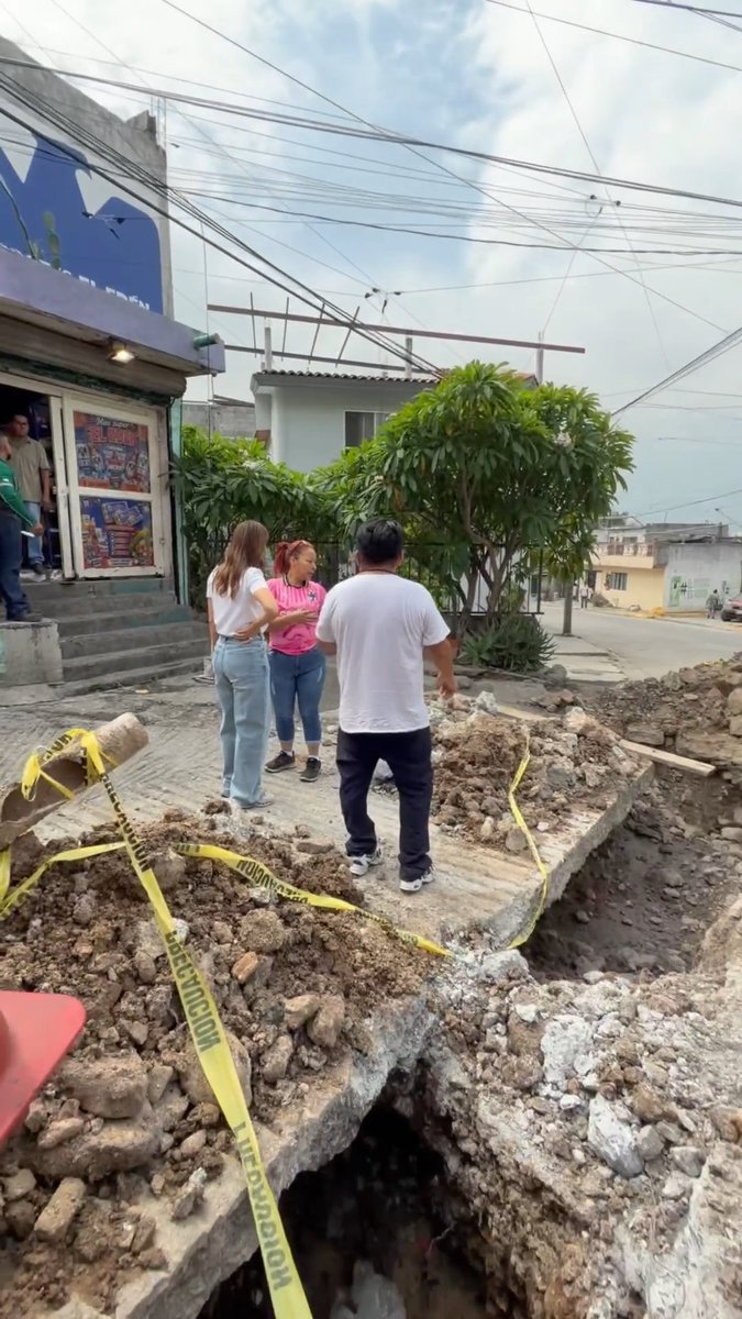 ¿Hasta cuándo los trabajos incompletos de Agua y Drenaje van a seguir afectando a las familias de Monterrey? No importa si estás en el sur, norte, centro o poniente; camines por donde camines, te encuentras zanjas abiertas y abandonadas. Abro hilo