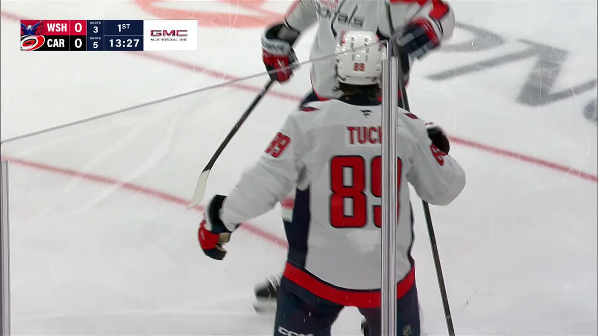 OH NO... Bussi fumbled the puck and Alex Tuch has his FIRST as a Capital 👀