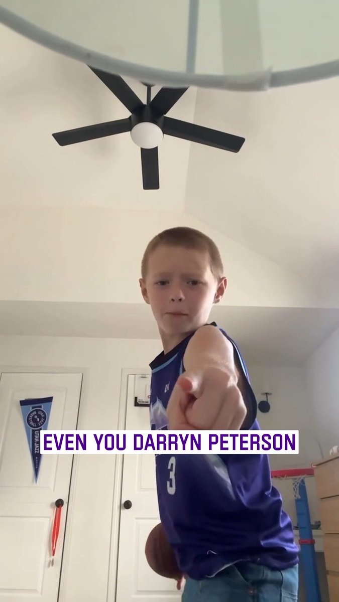 of course we had to show love to our favorite hype man 🥹💜 📹IG: madi.butcher #TakeNote