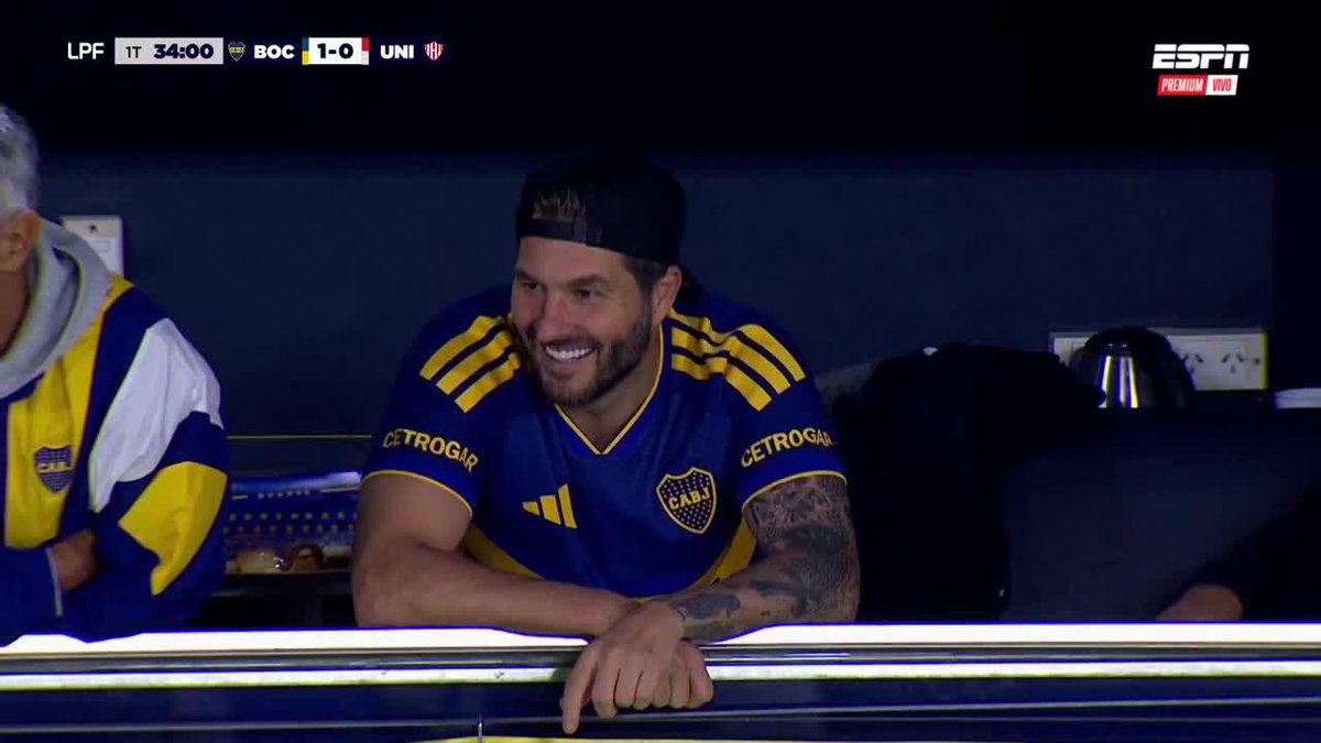 ¡¡HOLA, GOLEADOR!! El francés André-Pierre Gignac, presente en La Bombonera para Boca-Unión. 📺 ESPN Premium | Suscribite al Pack Fútbol en