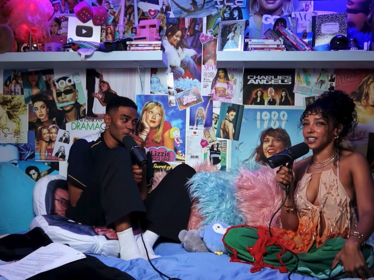 🚨Tinashe says she's been listening to "Detour" by kim petras on repeat in new interview.....