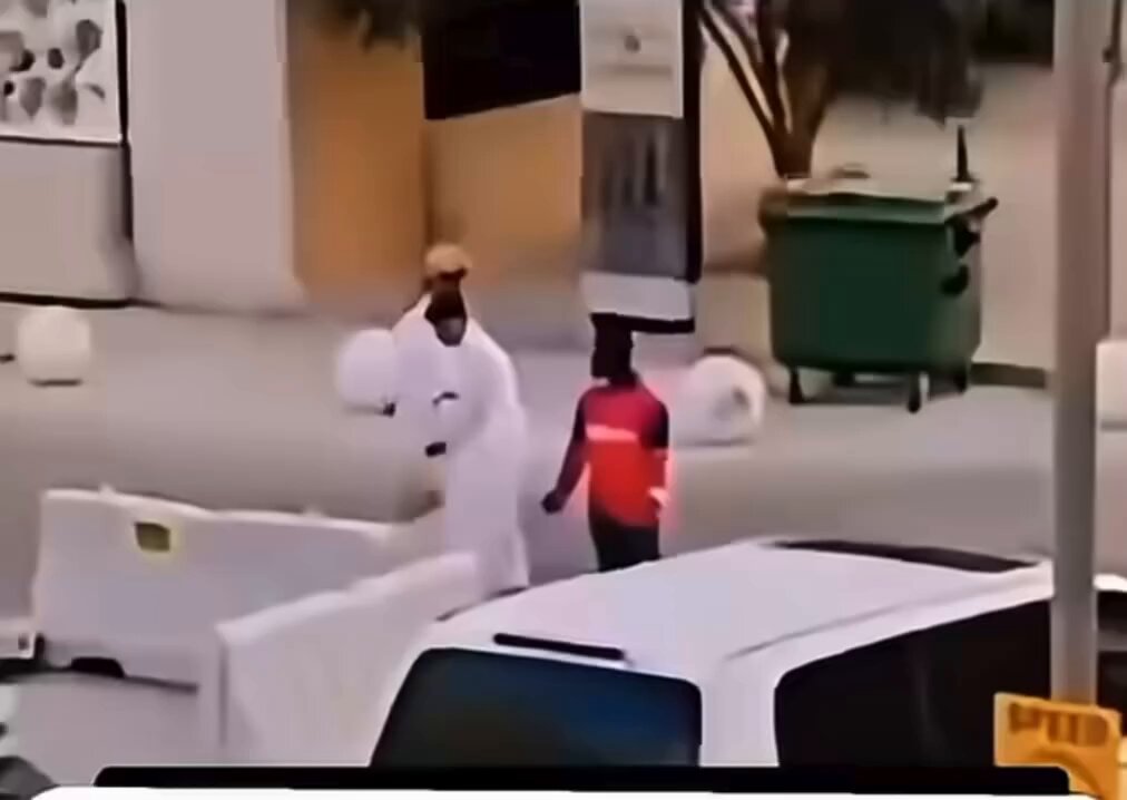 Is it true that Arabs mistreat Blacks worse than Whites?
