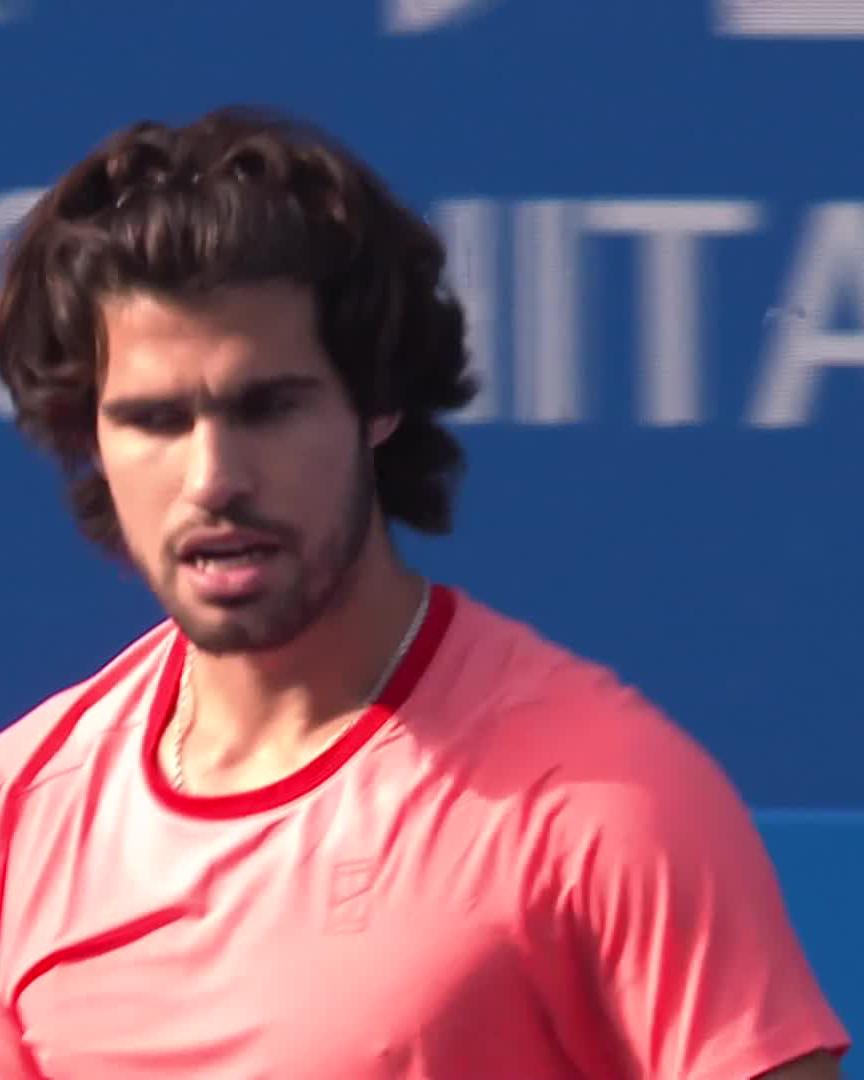 Talk about raising it in the big moments 🤩 From 2-6 down in the first set tie break, this is what Carlos Alcaraz produced 🔥 #japanopentennis