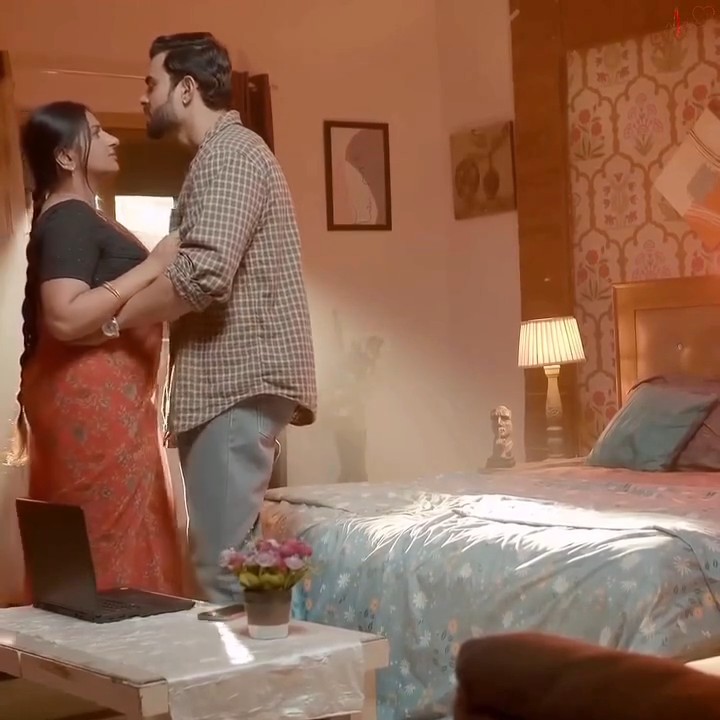 🍑🍑 koi toh help kar do… ye web series dhoondhte-dhoondhte thak gaya hoon 🥵🥵 #bhabhi #viralvídeo