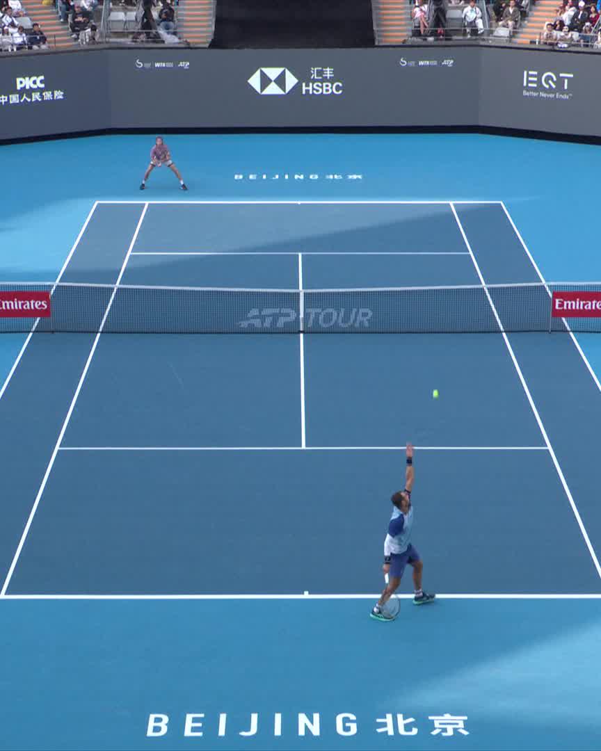 Relief for Rublev 😮‍💨 The 28-year-old defeats Safiullin 6-2 3-6 6-4 to reach his 9th QF of the season! #ChinaOpen
