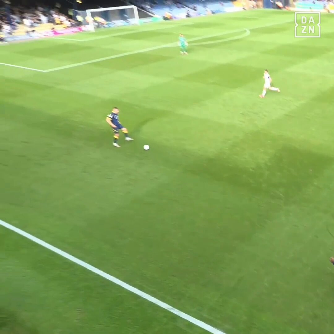 A CRAZY own goal 😱 Ben Goodliffe passes the ball into an empty net from 35 yards out 😳