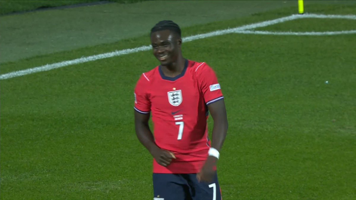 It's a GIFT for England! 🎁🏴󠁧󠁢󠁥󠁮󠁧󠁿 Bukayo Saka has his second... The Three Lions are relentless.