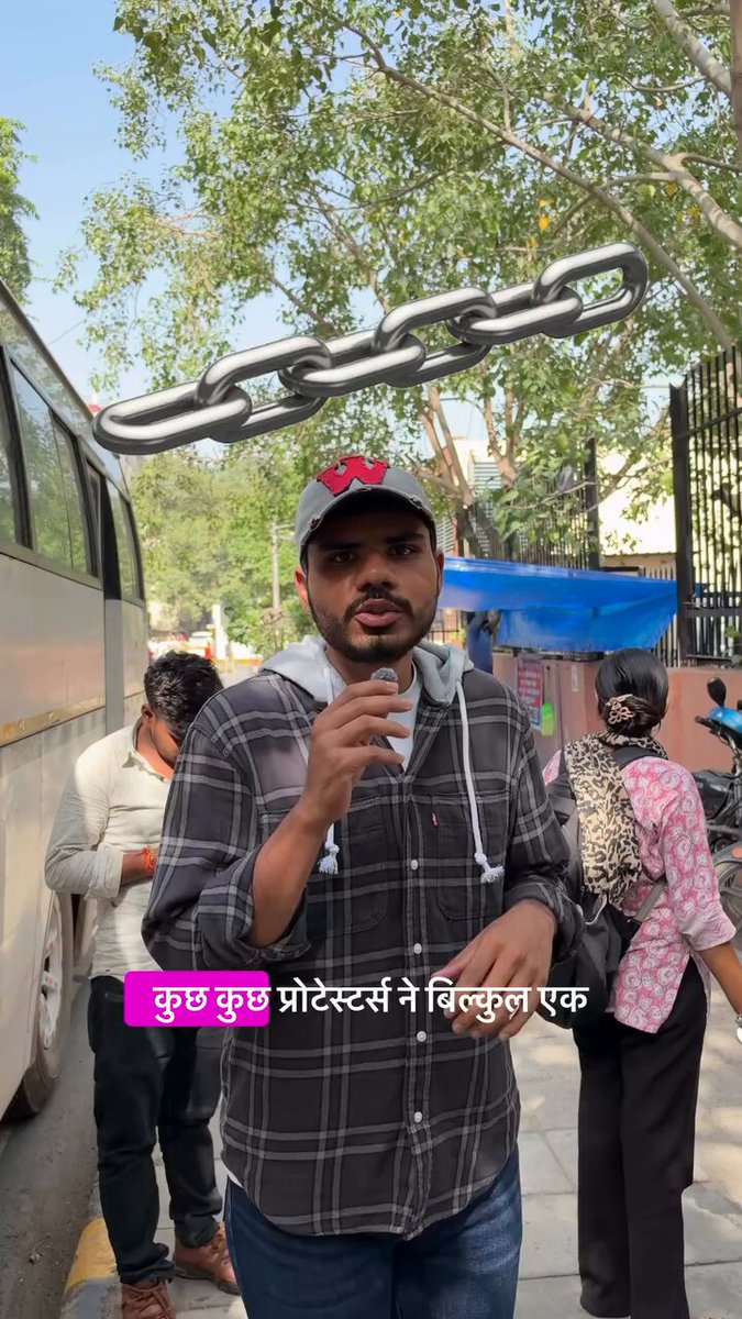 Watch these two videos, and you’ll see how these Communists spread lies and provoke people. AISA activist Anjali falsely claimed that Delhi Police chained the detained protesters and kept them locked inside a bus. But in the second video, the protesters themselves can be seen saying that they had brought the chains and Padlock with them. They clearly explain that if the police detained them, they would use the chains as a way of protesting. They also say that it was their own idea.
