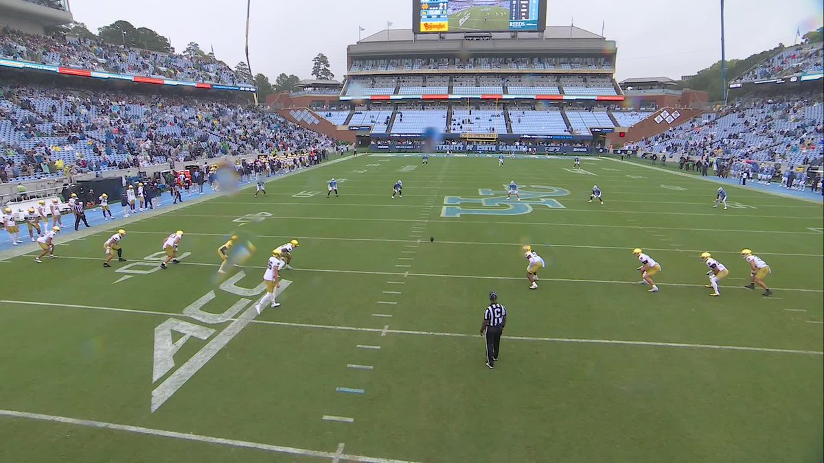 First play of the second half! UNC with the house call 🍿