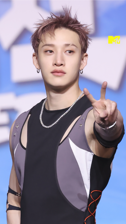 Tá podendo falar? O aniversário não é meu, mas quero o Bang Chan de presente pra mim 🫦 #MTVMúsica #StrayKids #BangChan