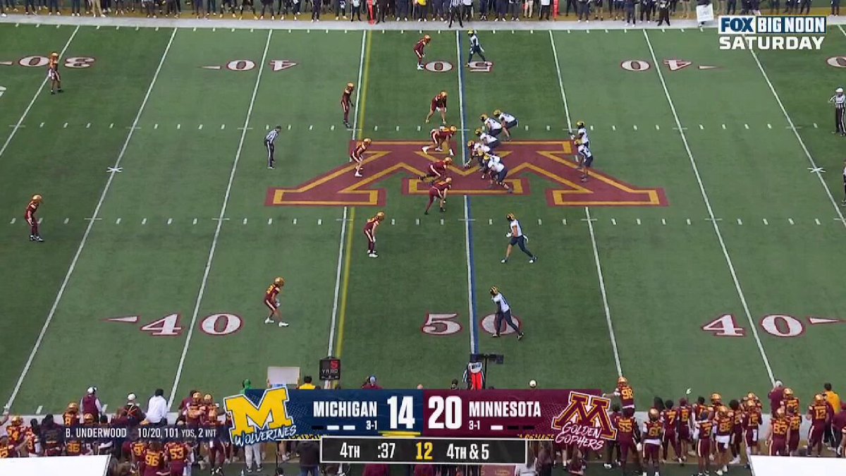 Bryce Underwood SMARTLY throws it away on 4th and 5 and the game on the line