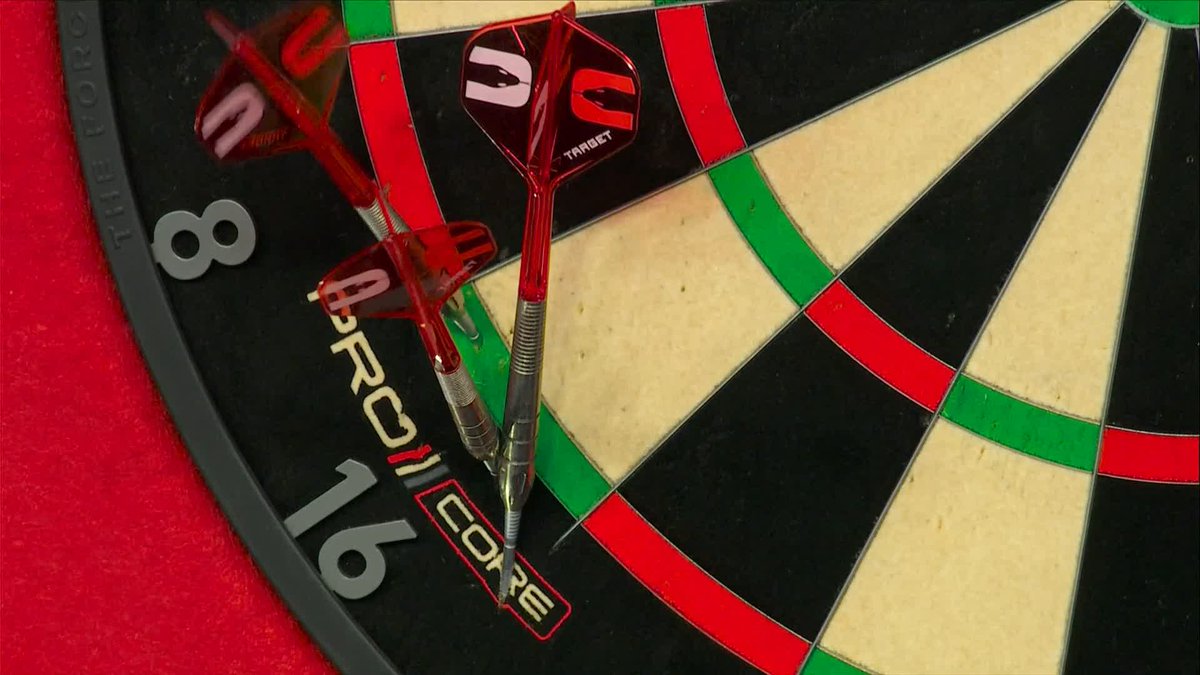 BEND IT LIKE ASP! 😂 How on earth has Nathan Aspinall hit that? 🤯