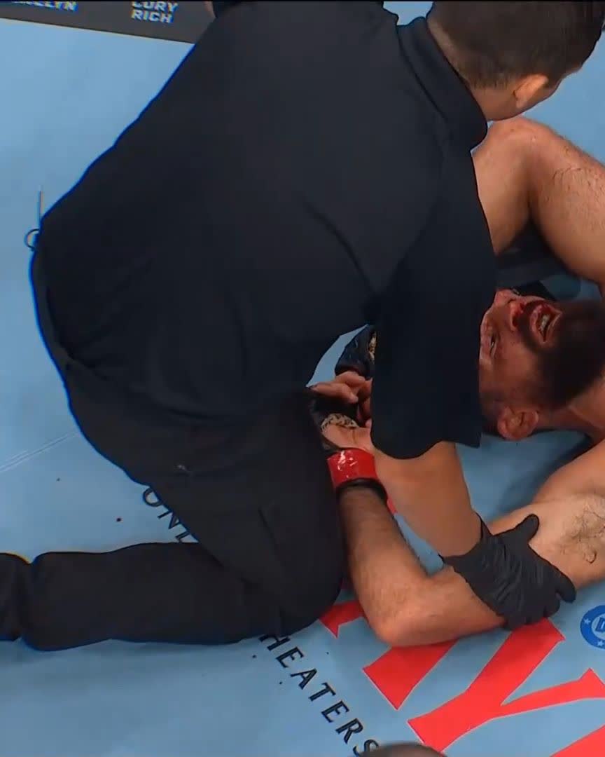 NIGHT NIGHT 😤 Eric Nolan gives it his all with a thunderous RD3 knockout! [ #UFC332 | LIVE NOW on @ParamountPlus and CBS ]