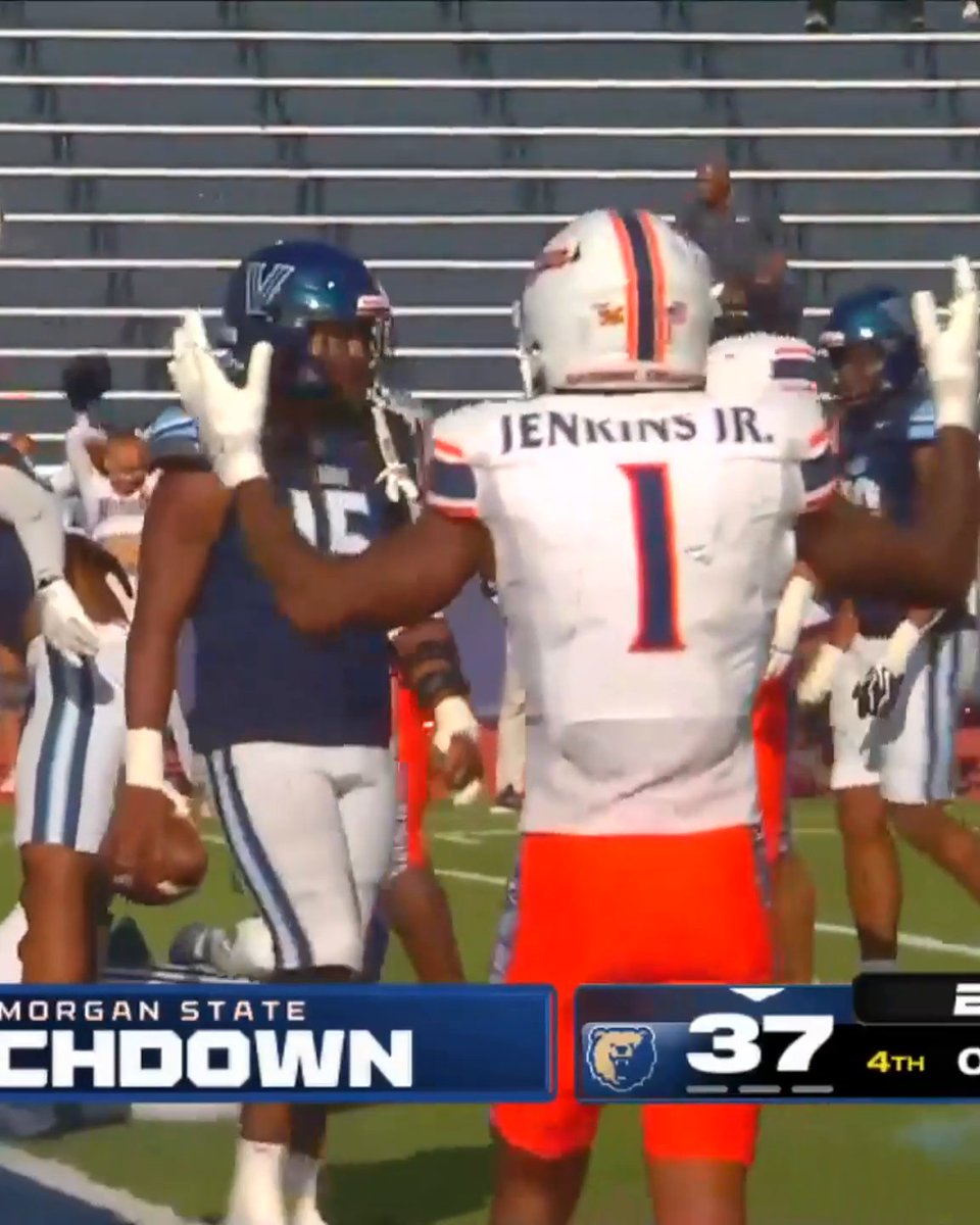 FCS UPSET ALERT: The Bears, who entered as double-digit underdogs, take down Villanova 😳