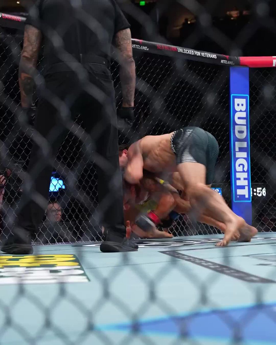 ANOTHER HIGHLIGHT FOR THE RESUME 👊 Alexander Hernandez leaves #UFC332 with the knockout win! [ LIVE NOW on @ParamountPlus and CBS ]