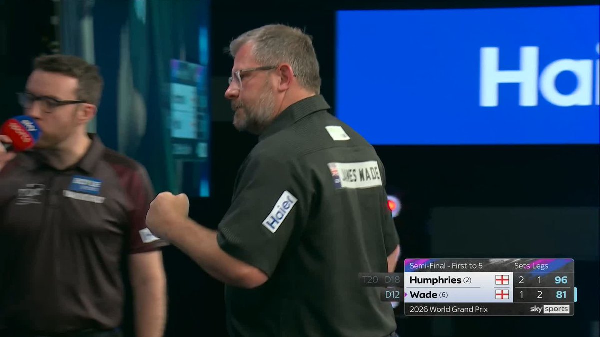 WADE RESPONDS! We're level once again! James Wade averages over 110 in a sparkling fourth set to restore parity at two apiece! 📺 #WGPDarts | SF