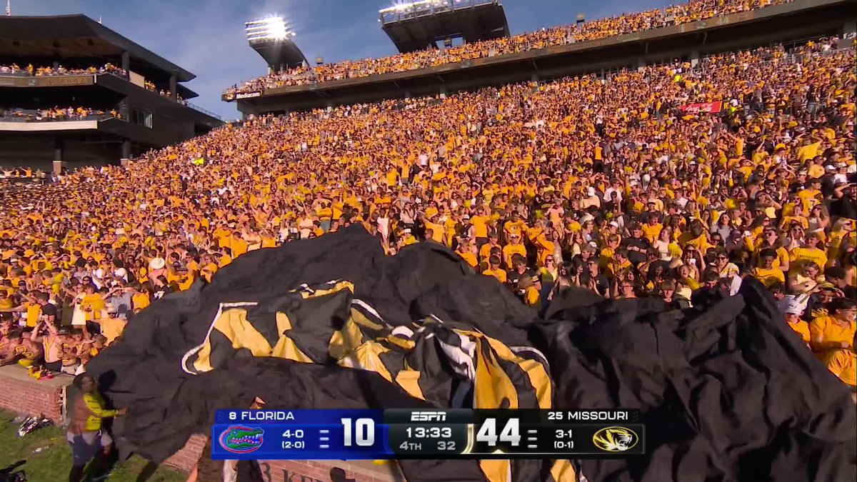 Mizzou, my word! They hit the chomp celly after 😮