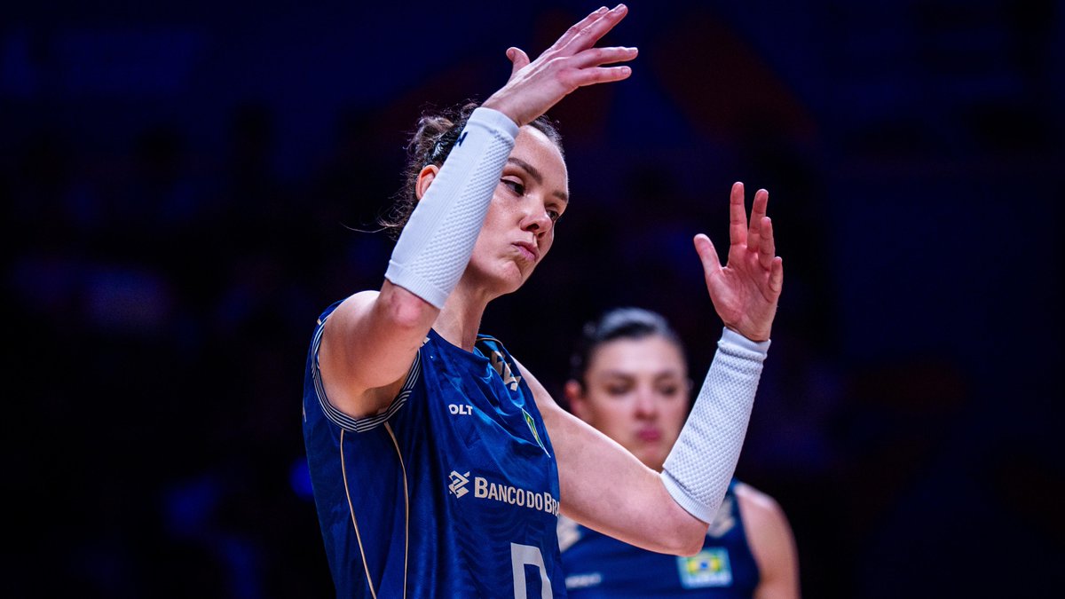 #SVLeague: A NEW STAGE FOR ROBERTA 🇧🇷🇯🇵 Roberta 🇧🇷 is set for her first season in Japan’s SV League, bringing her experience, precision and creativity to Denso Airybees. ✨ 📺 Watch it LIVE on VBTV: 🏐 #Volleyball #Volei #BePartOfTheGame