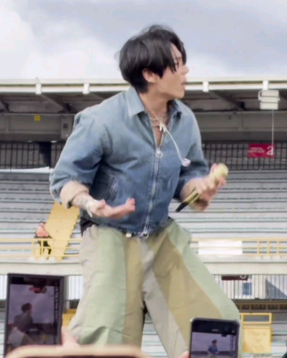 JUNGKOOK I HAVE NO WORDS PLS ๐ญ