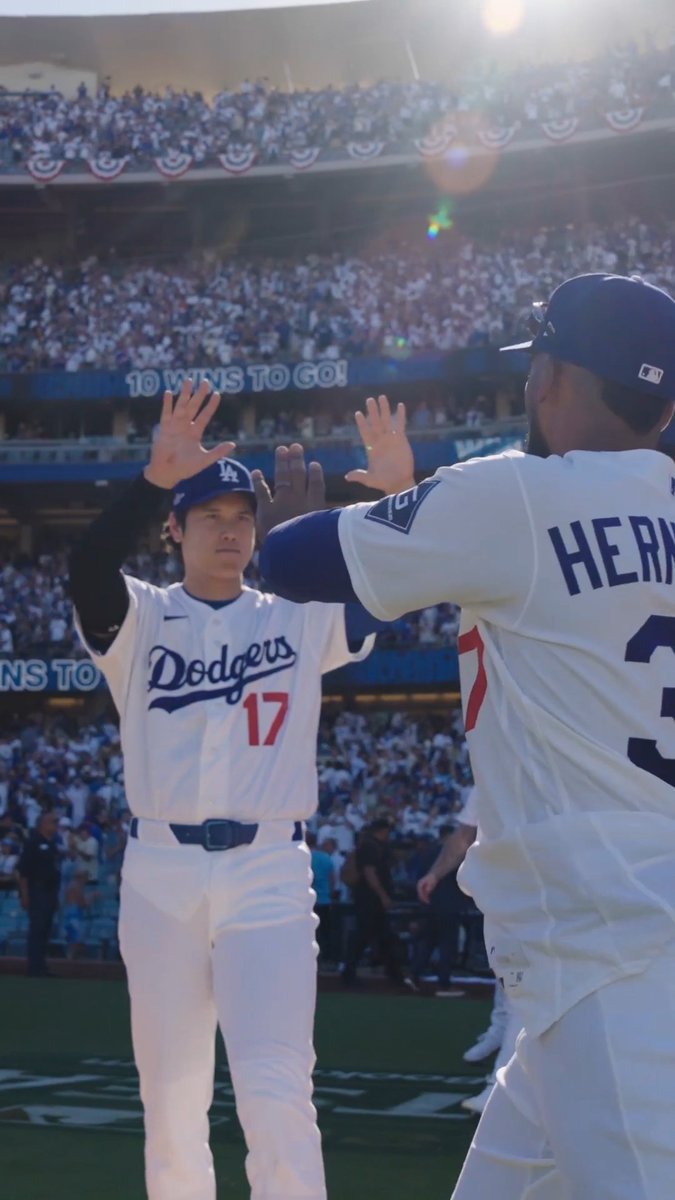 Victory formation! #NLDS