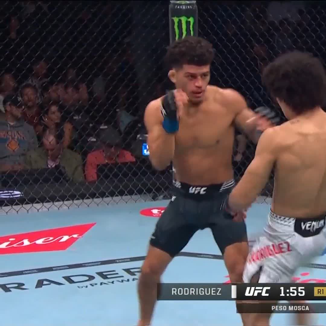 QUÉ LOCURAAAAAAAA!!! Imanol Rodríguez, damas y caballeros 🇲🇽🇲🇽🇲🇽 #UFC332 | En vivo por Paramount+ Deportes