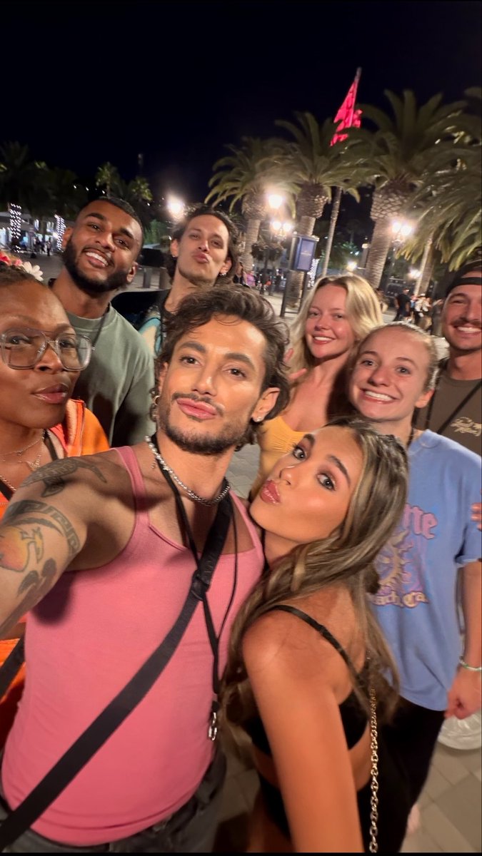 Honestly, Halloween Horror Nights is basically Big Brother #bb28