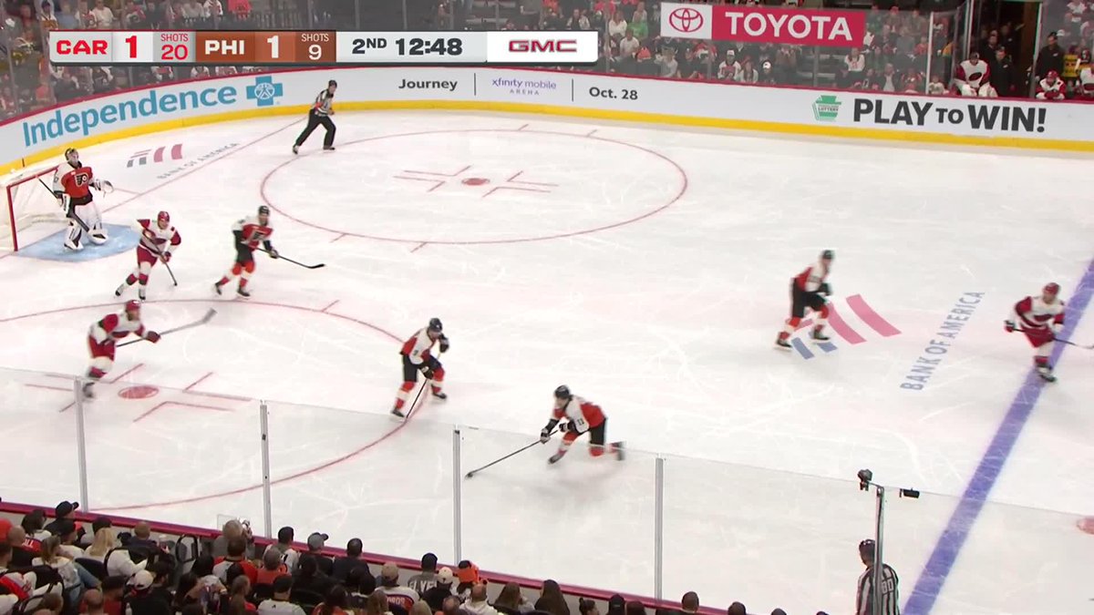 All alone and made no mistake. 🎯 #CARvsPHI | #LetsGoFlyers