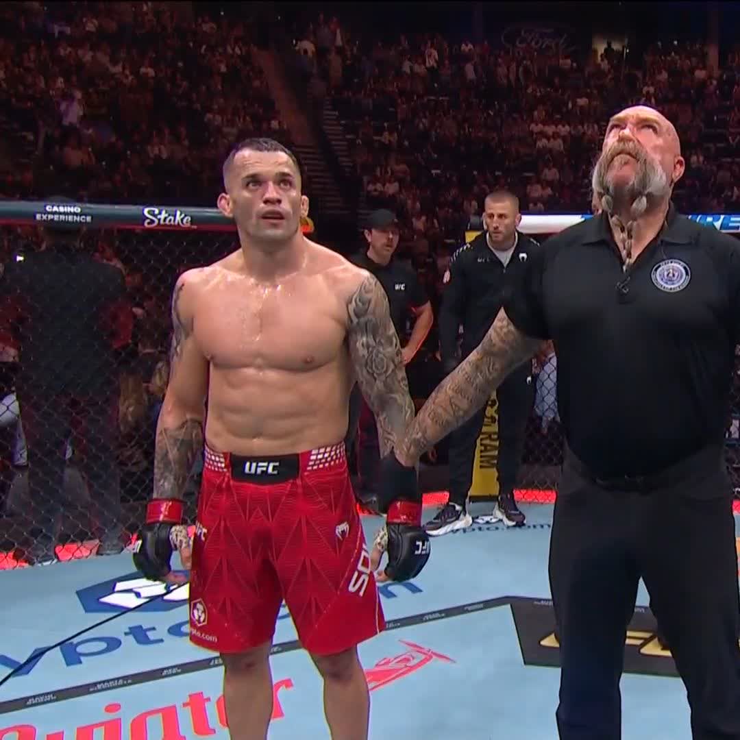 Roberto Soldic, Khaos Williams'ı puanla yendi (29-28, 29-27, 29-27) #UFC332