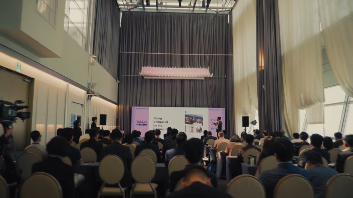 Solana Summit Korea was built for institutions, and Korea showed up IRL. 🇰🇷 1,000+ sign-ups. Seats were limited, so we kept the room focused: 307 attendees from 160+ organizations, including 30 Korean financial institutions across banking, securities, asset management, cards and insurance, in one room. SEOULANA. Solana