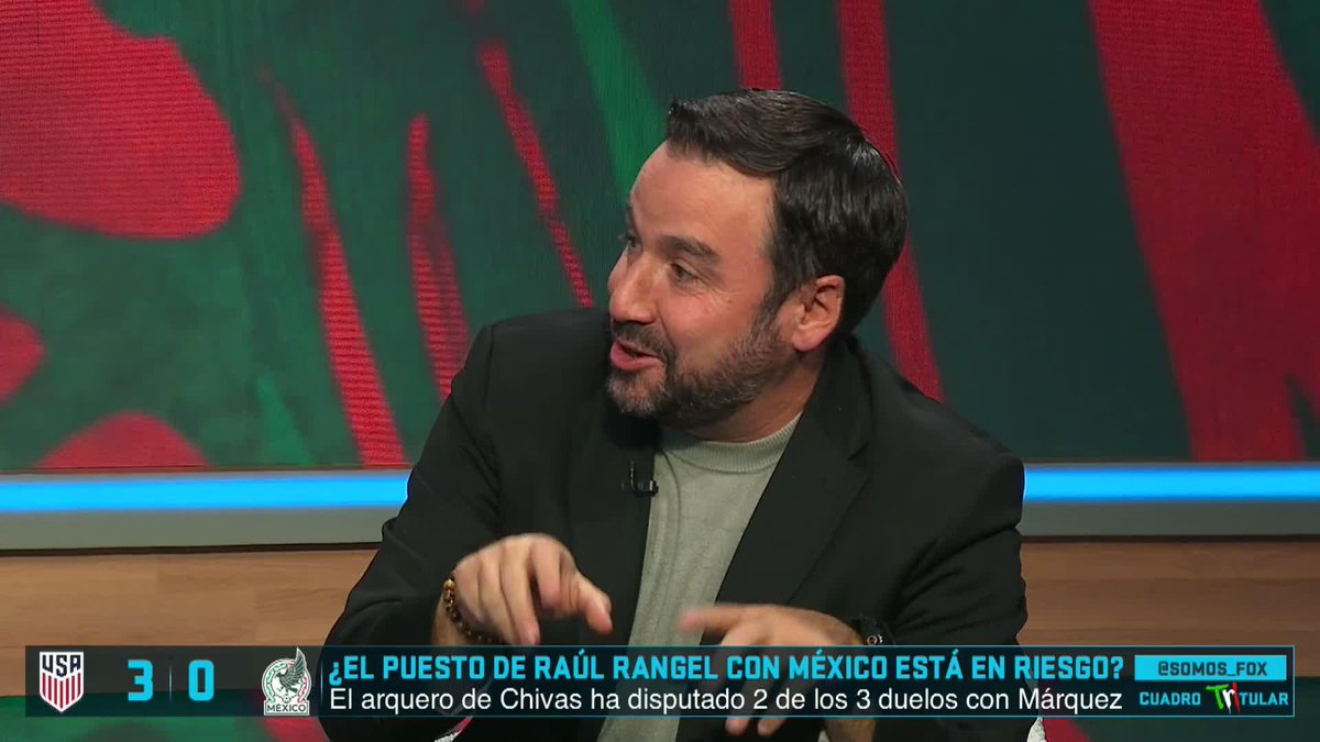 "VAS A CUESTIONAR AL PORTERO MEXICANO POR UN AMISTOSO..." 🤔 Fernando Cevallos defiende a capa y espada al portero de la Selección Mexicana, pese a sus errores. #CuadroTitular