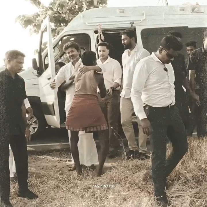மக்கள் தானே மன்னர்கள்✨💯