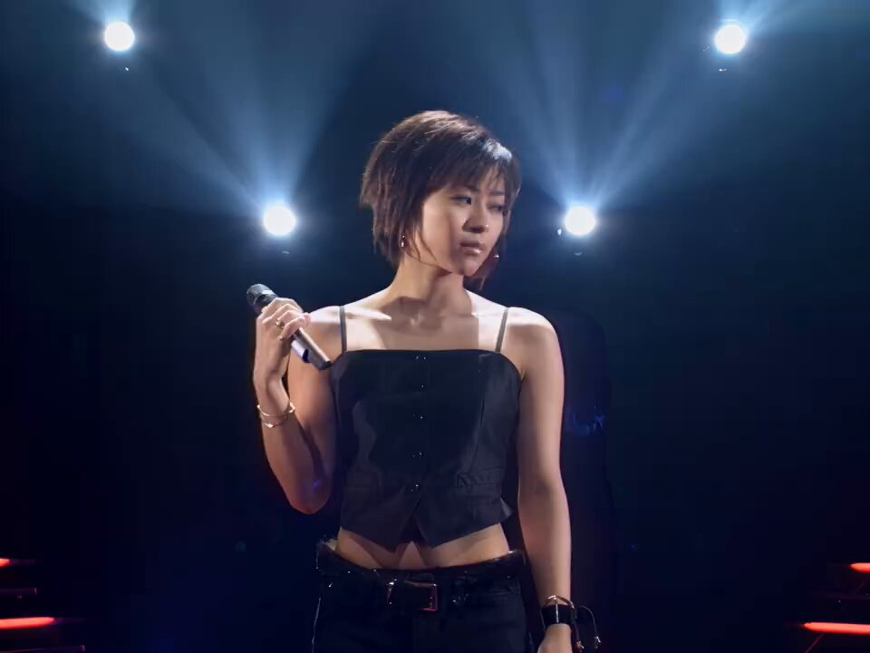 宇多田ヒカル 【Can You Keep A Secret?】 この時の宇多田さん見てビックリした💦めちゃくちゃ綺麗になってるって💦 しかも、めちゃくちゃタイアップもめちゃくちゃ有名なドラマの主題歌✨ 宇多田さんと麻衣ちゃん、お互いに素晴らしいアーティストに育ったよね😃 #宇多田ヒカル #ドラマ