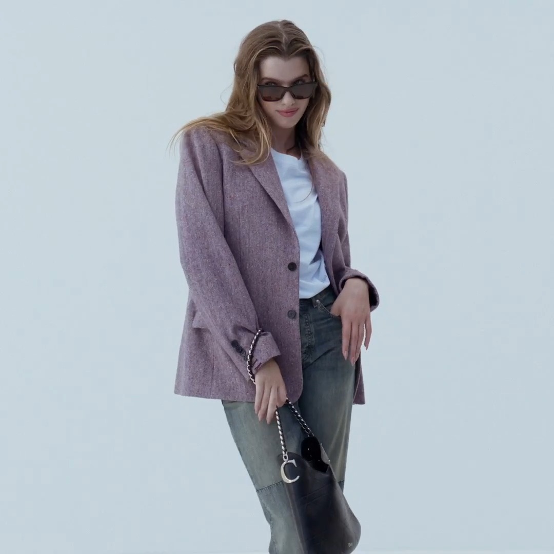 Ever Anderson at the Dior Summer 2027 Women’s show. #DiorSummer27